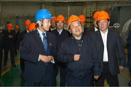 国家发改委党组成员、副主任，国家统计局局长宁吉喆深入非凡国际调研